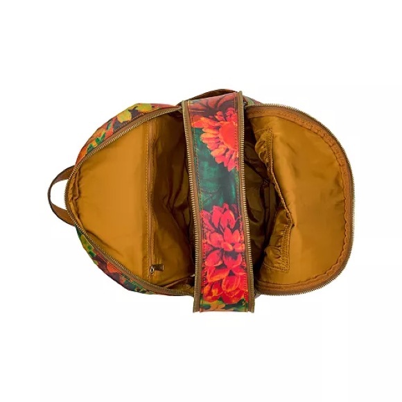 Patricia Nash Turi Backpack NWT - Picture 4 of 8